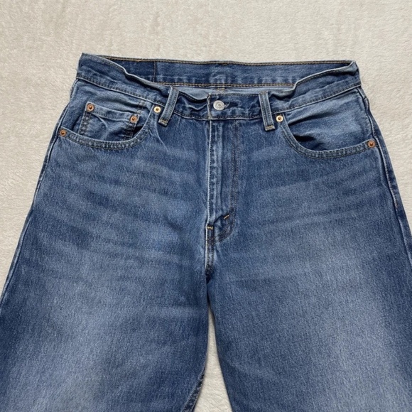 Levis 550 92' Relaxed Denim with Taper below the knee - Picture 4 of 15